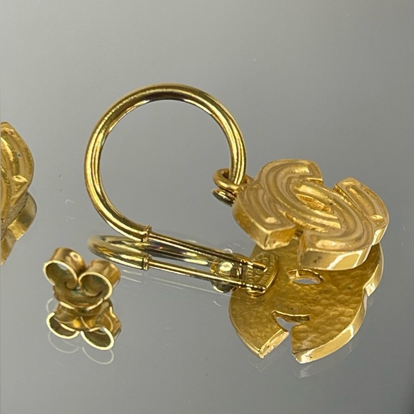 CHANEL CC Logo Gold Tone Pierced Earrings - Picture 6 of 13